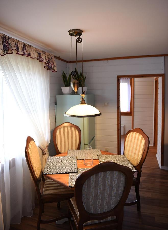Woodland Apartment *
